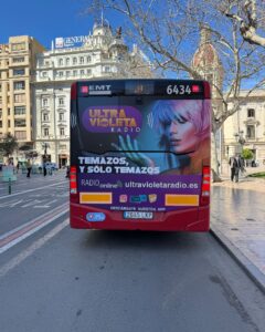 Ultravioleta Radio La emisora que revive los temazos más icónicos de los 80 y 90